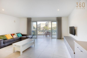 Lovely designer 3BR Apt with Private Terrace with BBQ by 360 Estates
